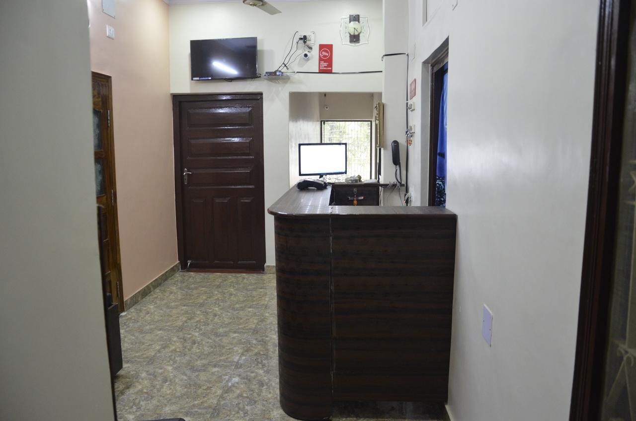 Oyo 7622 Varanasi Stays Exterior foto