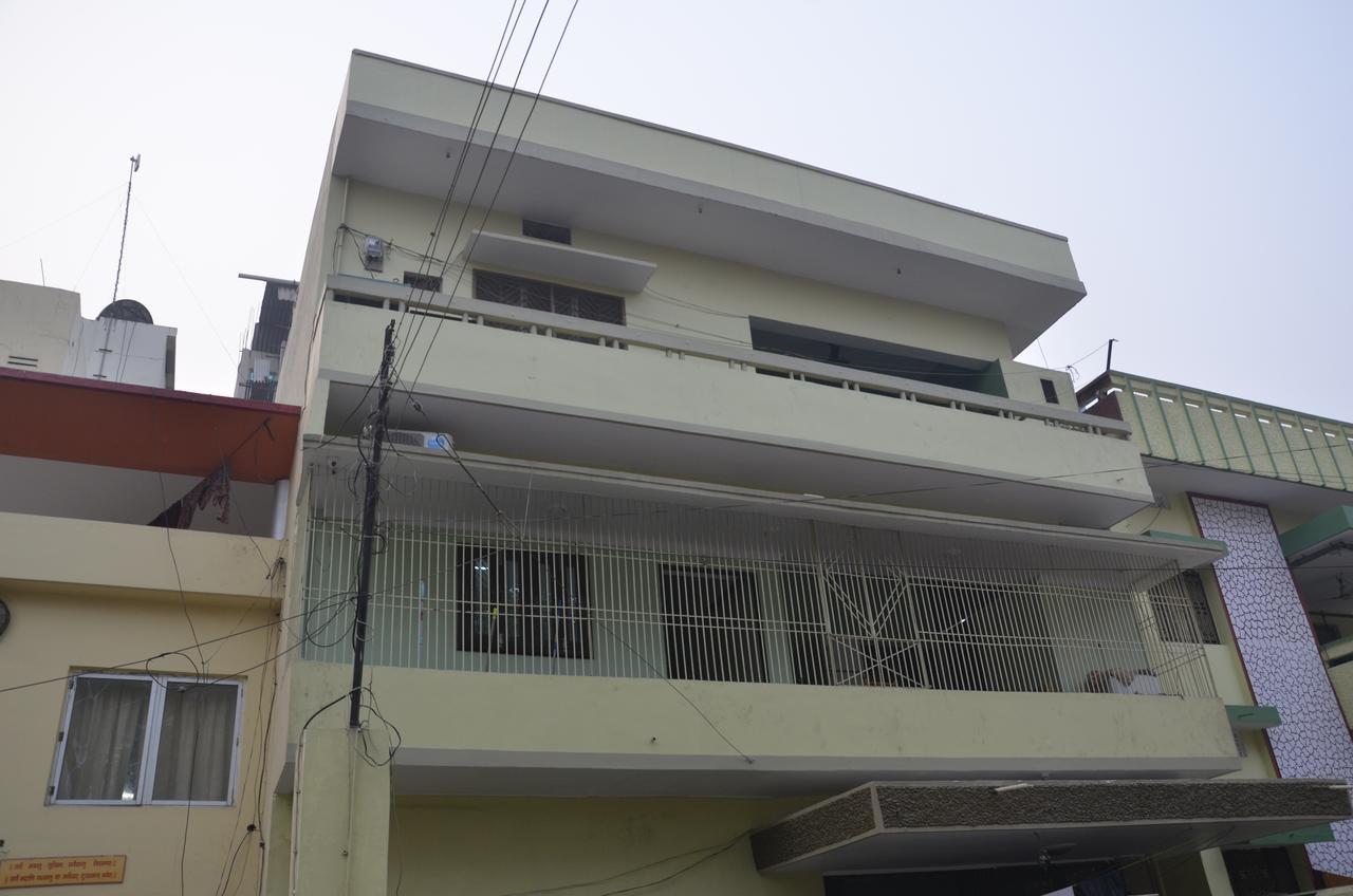 Oyo 7622 Varanasi Stays Exterior foto
